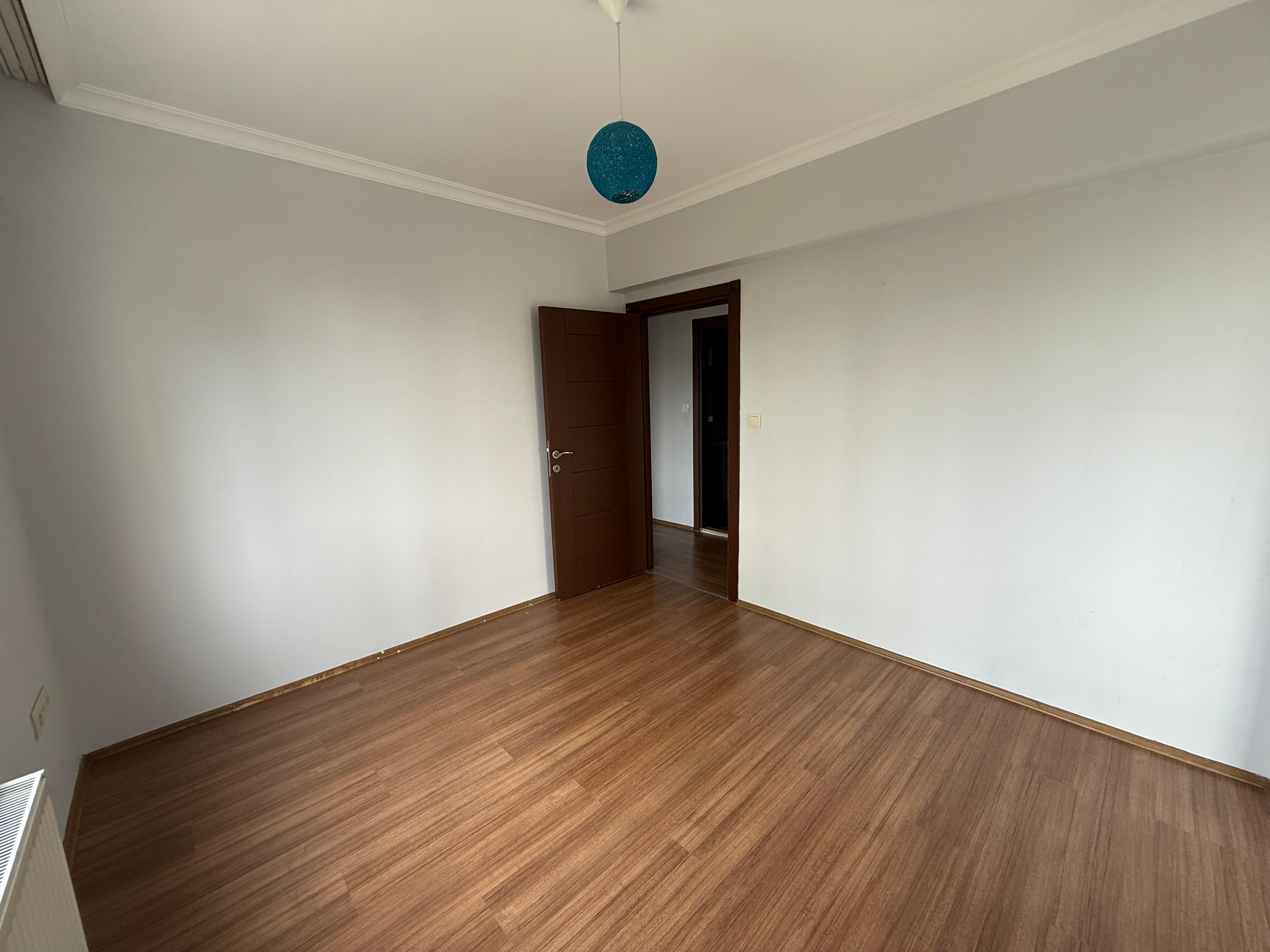 ÇUKURÇAYIR'DA 3+1 KİRALIK DAİRE